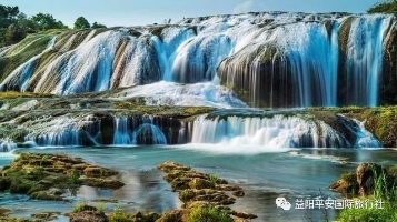 貴州黃果樹大瀑布、梵凈山、西江千戶苗寨、荔波大小七孔、鎮(zhèn)遠(yuǎn)古城遵義會議會址、息烽集中營汽車七日游